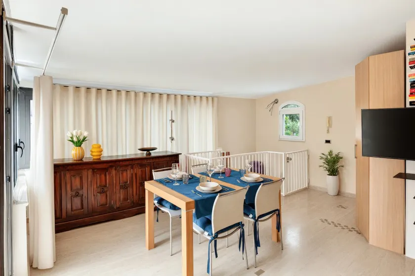 Family 2 bedroom Apartment Terrace Sorrento Centre - Image 1