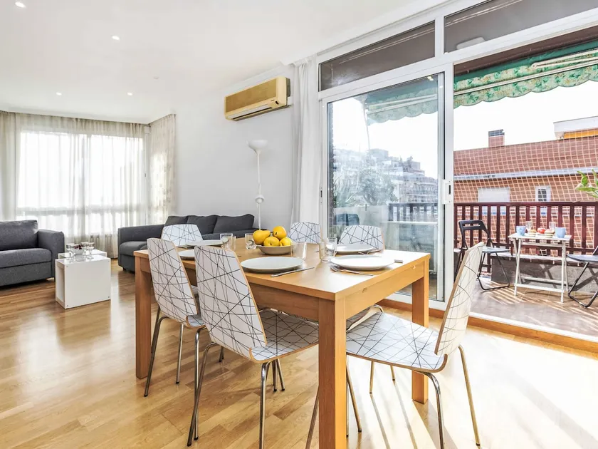 Apartment Sants-Les Corts Galileu by Interhome - Image 1