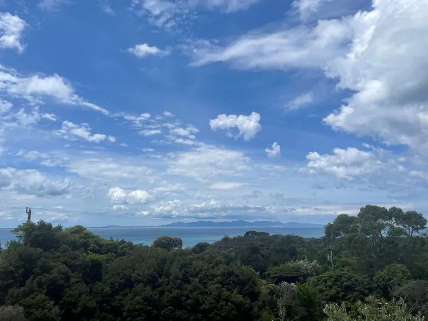 'Eye Of The Sea' oferece vistas panorâmicas magníficas para a Baía de Waratah, o promontório de Wilsons, as ilhas ao sul do Estreito de Prom e Bass. - Image 1
