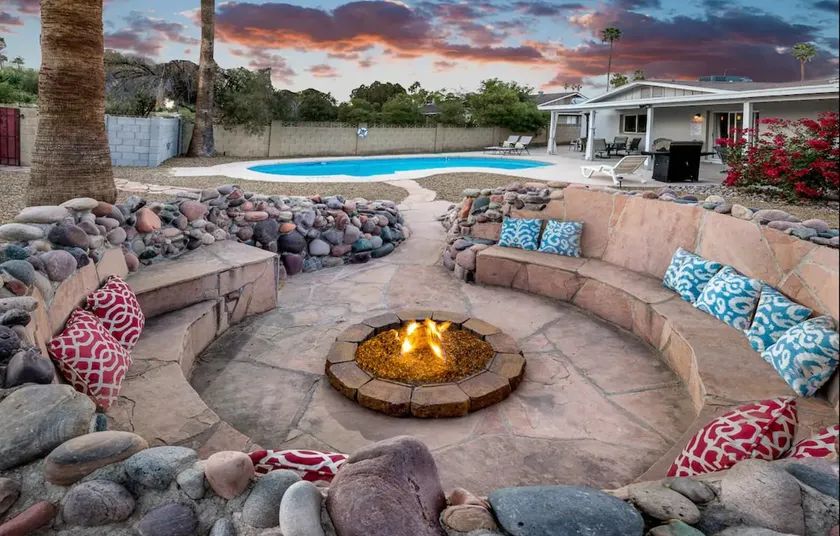 Loma Vista - Amazing Backyard Pool & Fire Pit - Image 1