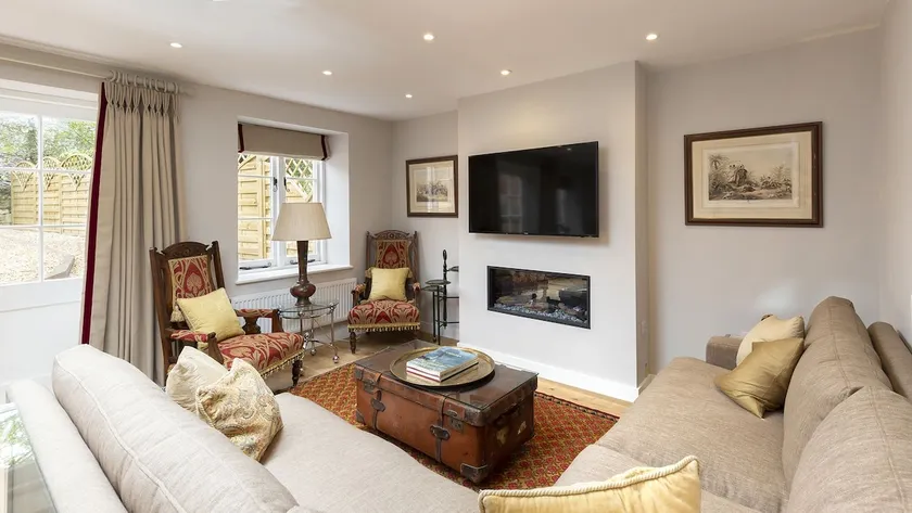 14 Vineyard Street - Image 1