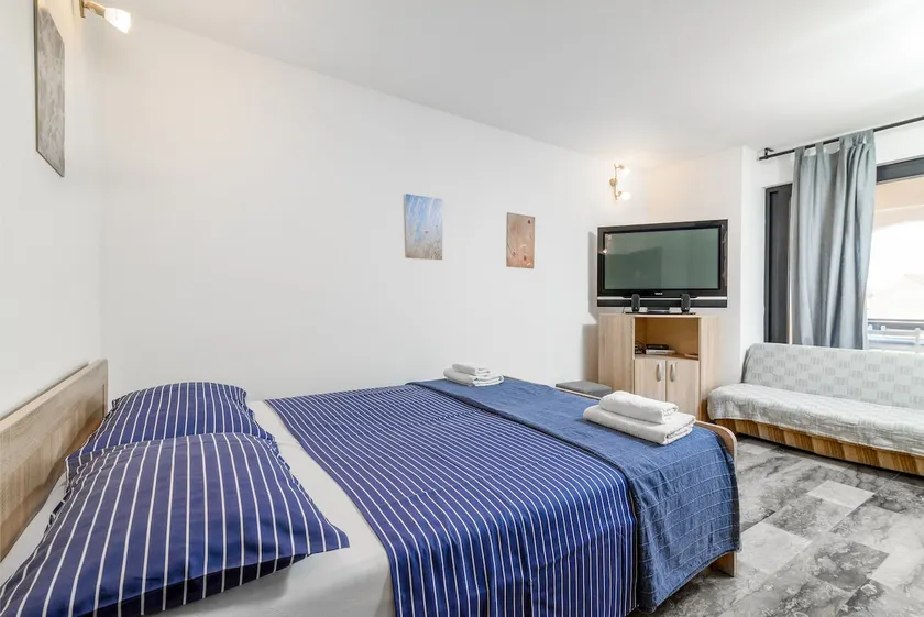 A-2228-a Two-room apartment with a terrace - Image 1