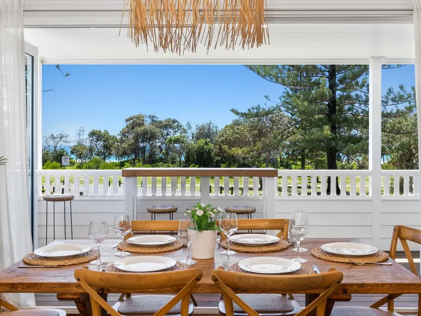Oceanfront Beach House On Marine Parade - Image 1