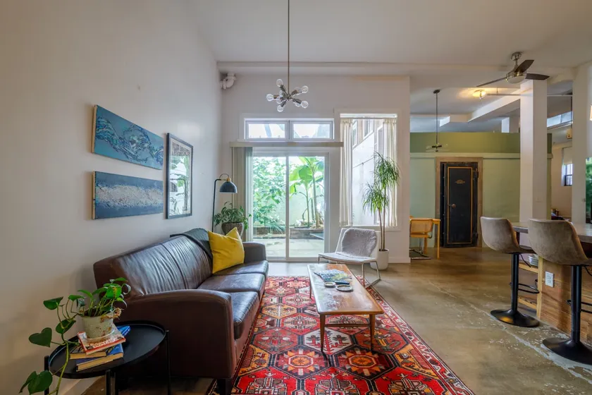 Downtown Lynchburg, Vault Loft, 1,500 sq. ft., Va - Image 1