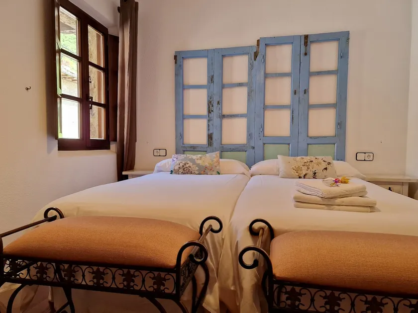 Apartamentos Nevandi - Image 1
