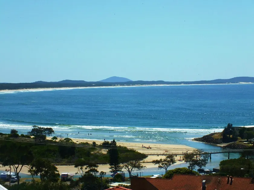 Point Break 14 Korogora Street - Image 1
