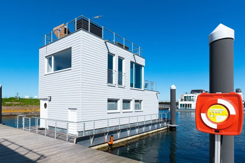 Water house \"The Nordic House\" at Ostseeresort Olpenitz - sun deck & sea view - Image 1