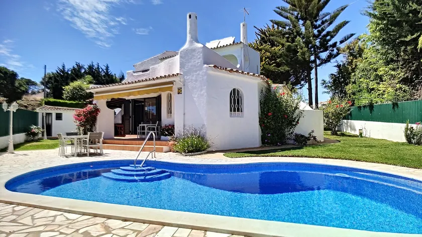 Palmeira Galé Beach Villa - Image 1