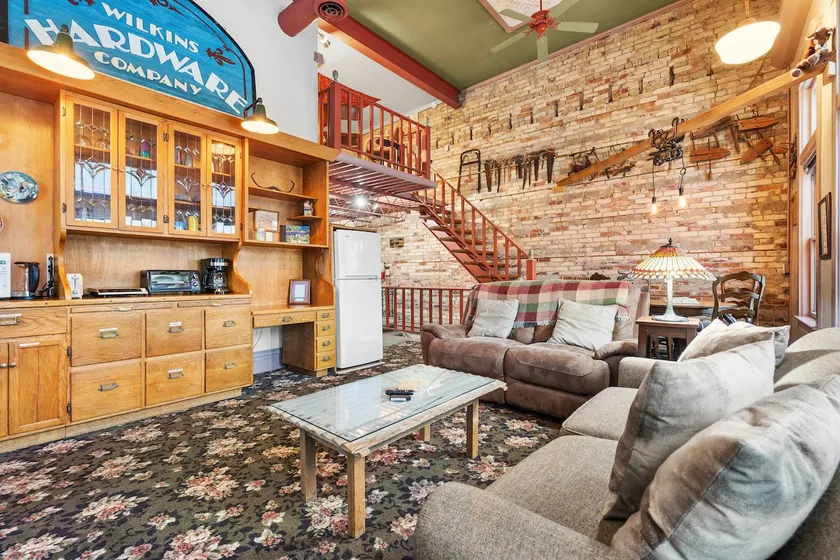 Historic Hardware Loft | 2 Blocks to Downtown - Image 1