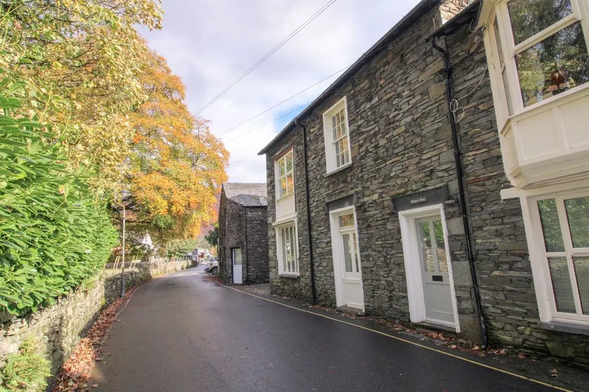 Bakers Rest, 4 en-suite bedrooms, central Grasmere - Image 1