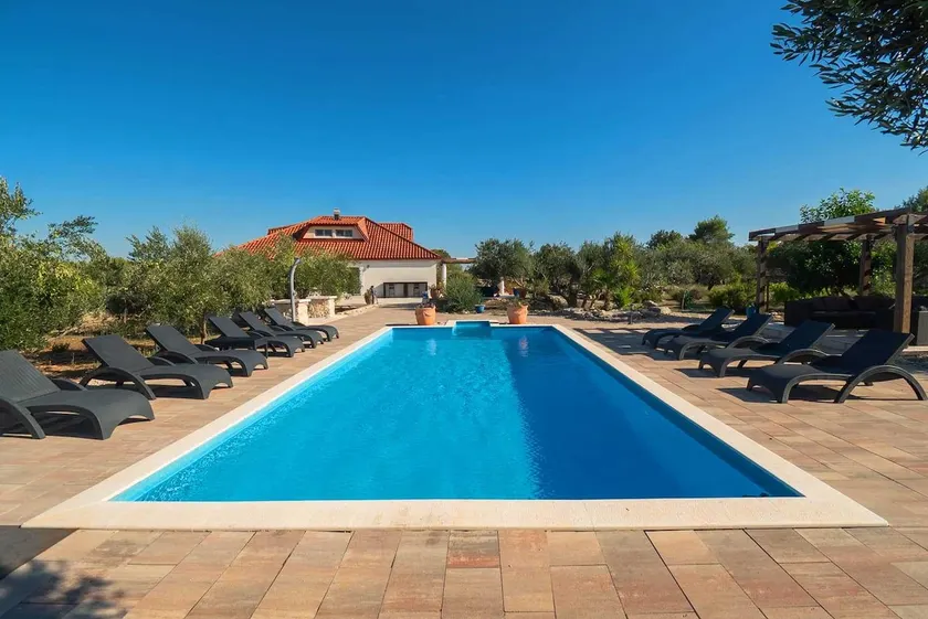 Villa Red Hacienda with Pool - Image 1