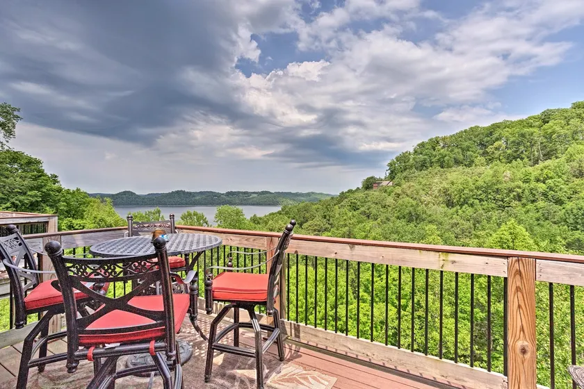 Lake-View Silver Point Condo by Hurricane Marina! - Image 1