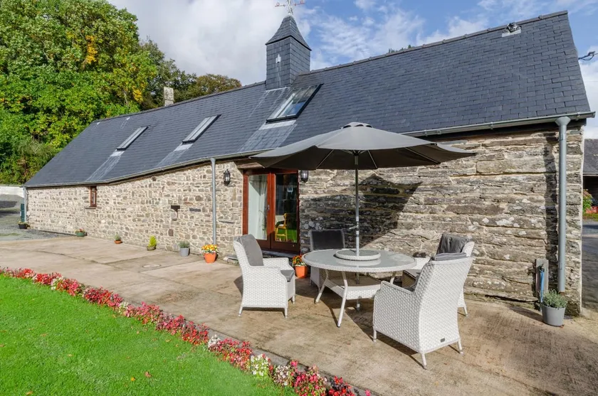 2 Bed in Machynlleth (oc-491245) - Image 1