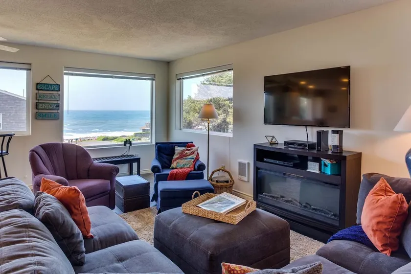 Ocean View! Dog Friendly! Yachats! ~Summershore - Image 1