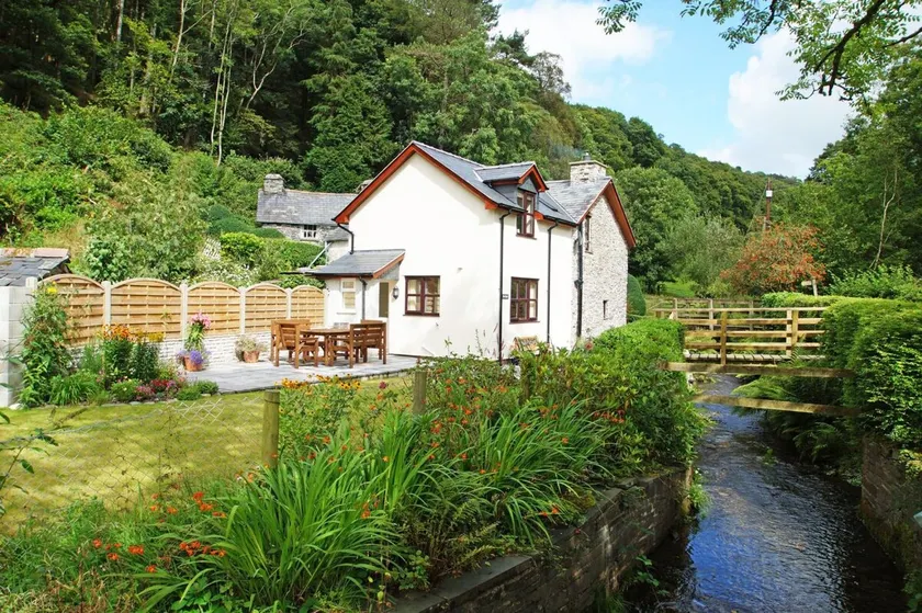 3 Bed in Machynlleth (oc-415059) - Image 1