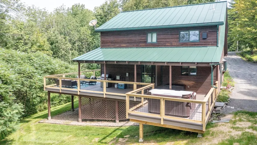 Mountain Pines: Private, Hot Tub, Dog Friendly - Image 1