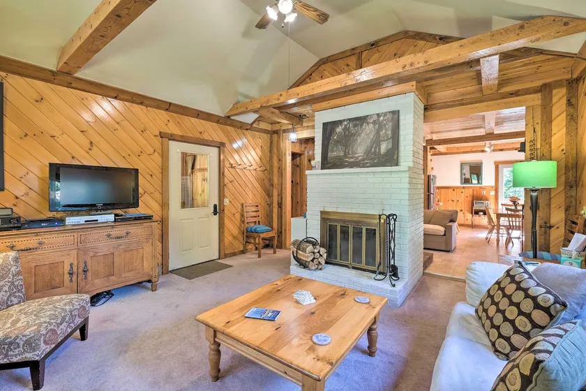 NEU! Boothbay Harbour Cabin w / Geräumiges Deck & Yard! - Image 1