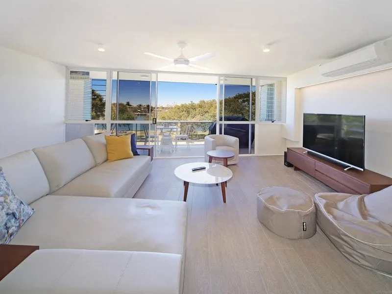 Portsea 5 - 2BR Riverfront Apt - Image 1