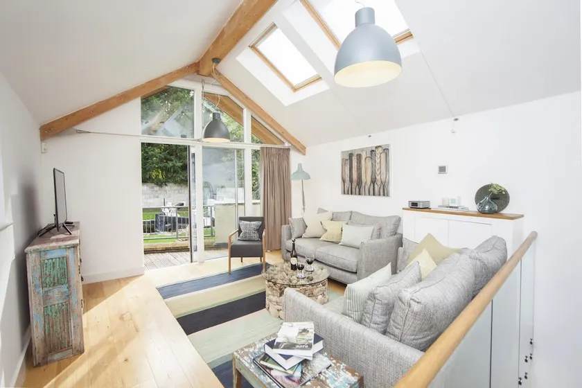2 Bed in Bath oc-bhr9 - Image 1