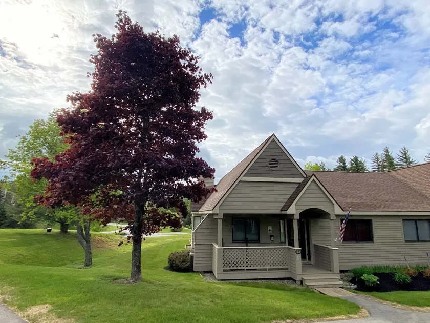 F5 Renovated home on golf course in Bretton Woods AC - Image 1