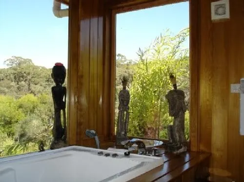 Blue Cliffs Retreat - Image 1