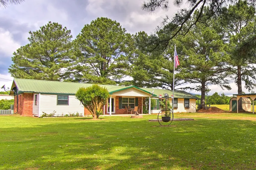 Tyst Clayton Home w / Mtn Views, 3Mi till Lake Sardis - Image 1