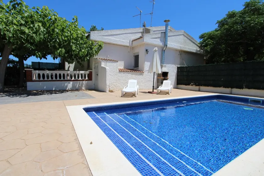 CASA MORVE 4, Ideal house for your holidays near the sea, free wifi, air conditioning optional, community pool, pets allowed, dog’s beach - Image 1