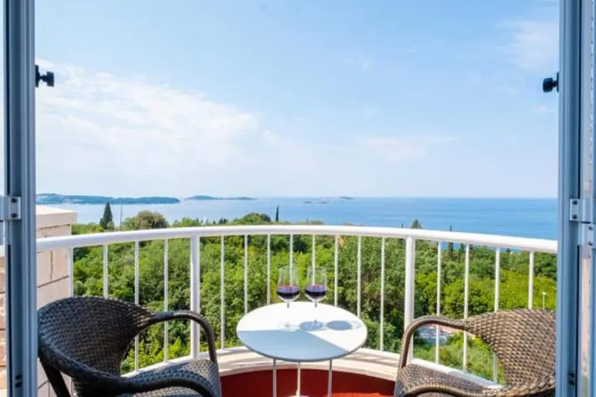 Villa Panorama Dubrovnik-Luxury Apartments & Rooms - Image 1