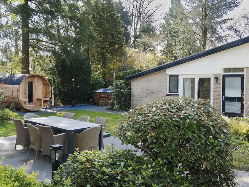 Holiday Home in Voorthuizen near Veluwe Forest - Image 1