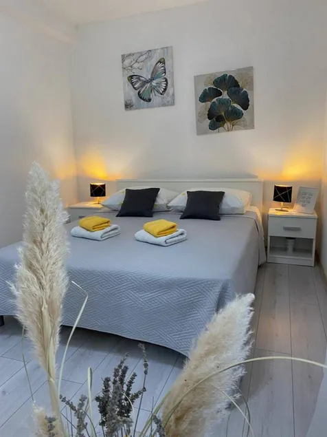 Rural Apartment Ante - Image 1