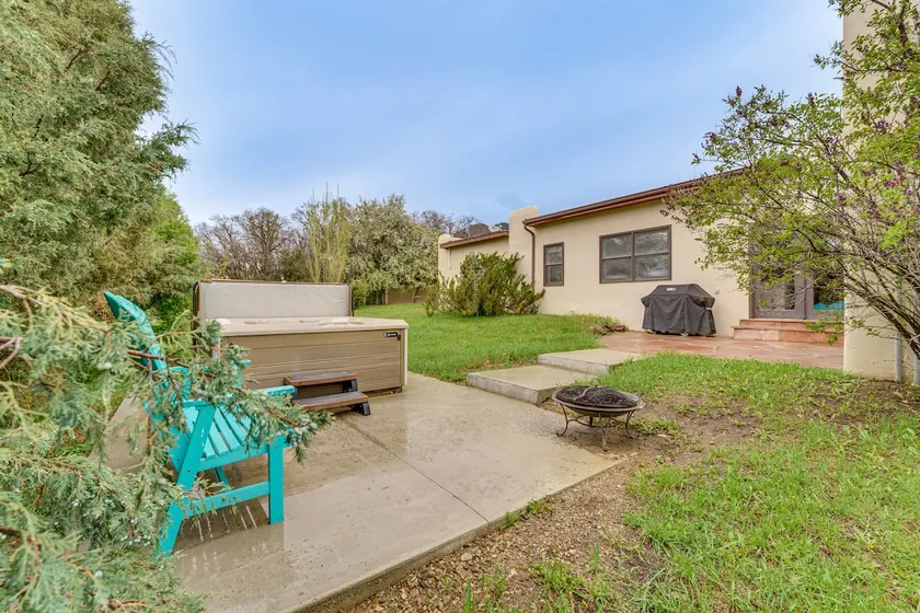 Arroyo Seco Adobe w/ Hot Tub Near Taos Ski Valley! - Image 1