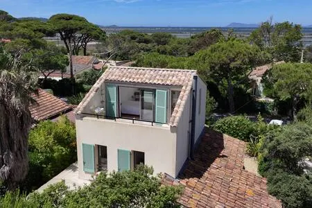 La Cabane des Salants/La Capte, Giens Peninsula - Image 1