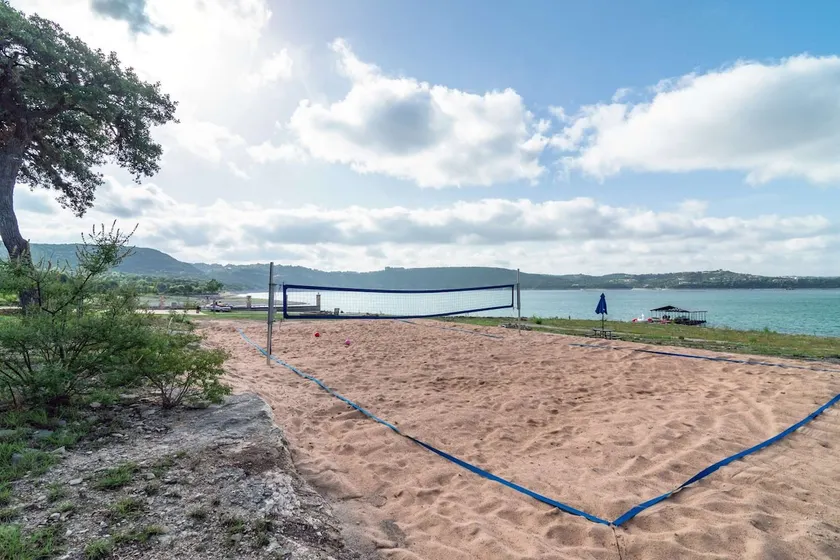 Wunderschönes Gästehaus am See, nur wenige Schritte vom Lake Travis und nur 32 km von DT Austin entfernt! - Image 1