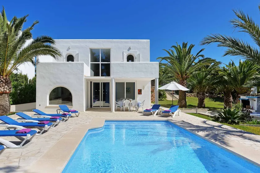Casa Blanca - Image 1