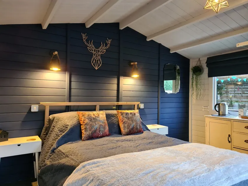 The Little Hide - Adult Only Camping Pods - Image 1