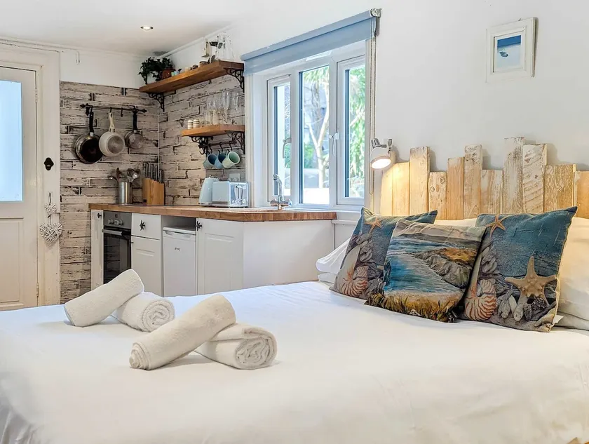 Brunswick Garden Studio: 1 chambre, 2 couchages, WiFi, jardin, central Hove - Image 1