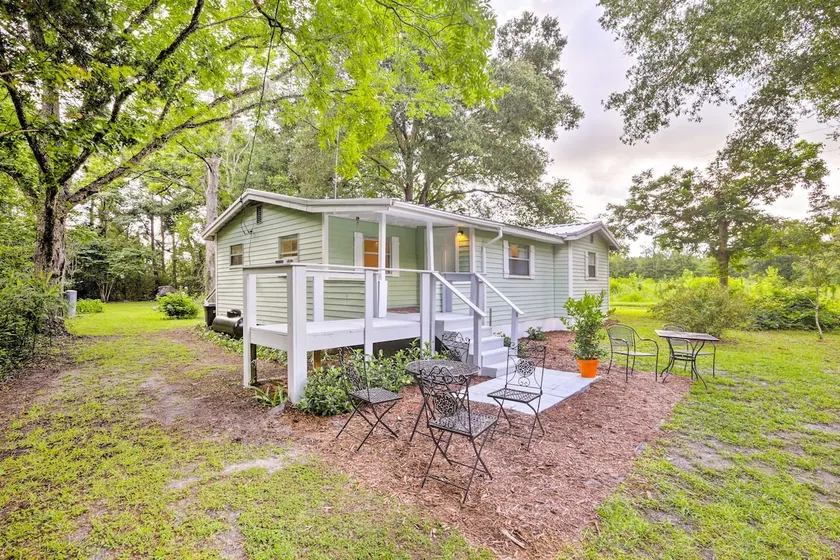 Cozy OBrien Home with Fire Pit and Patio Near Rivers - Image 1