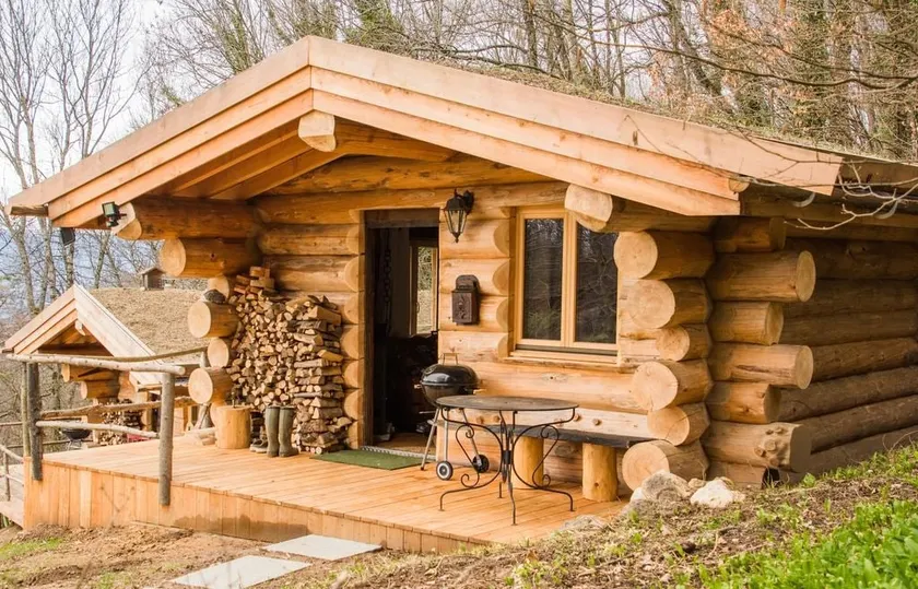 Les Convers Log cabin - Image 1