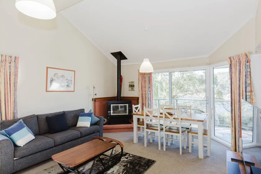 Banksia 2/35 Townsend Street - Image 1