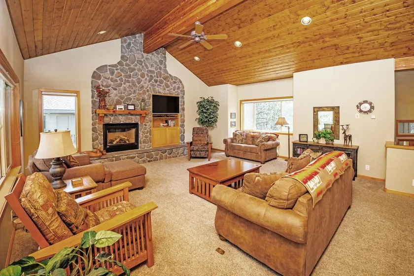 Tokatee 15 - A/C, Hot Tub, Pool Table - Image 1