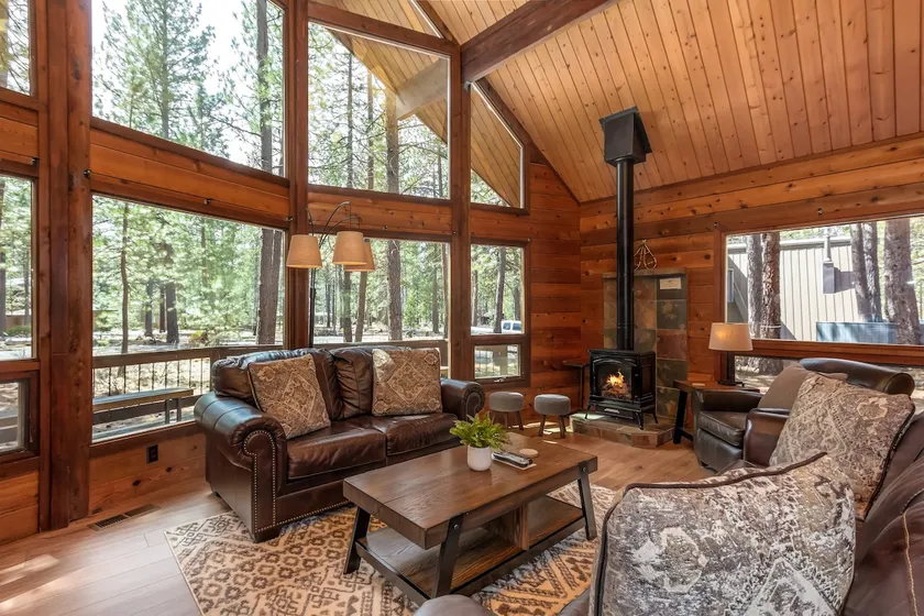 WOOD02-Spacious Sunriver Family Home+Game Room! - Image 1