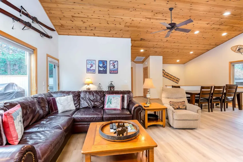 Poplar 33 - Family-Friendly | Hot Tub, AC - Image 1