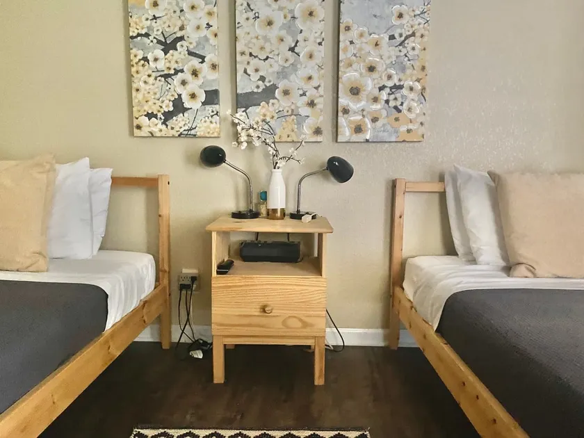 Lovely South Austin Condo. All Essentials Included - Image 1