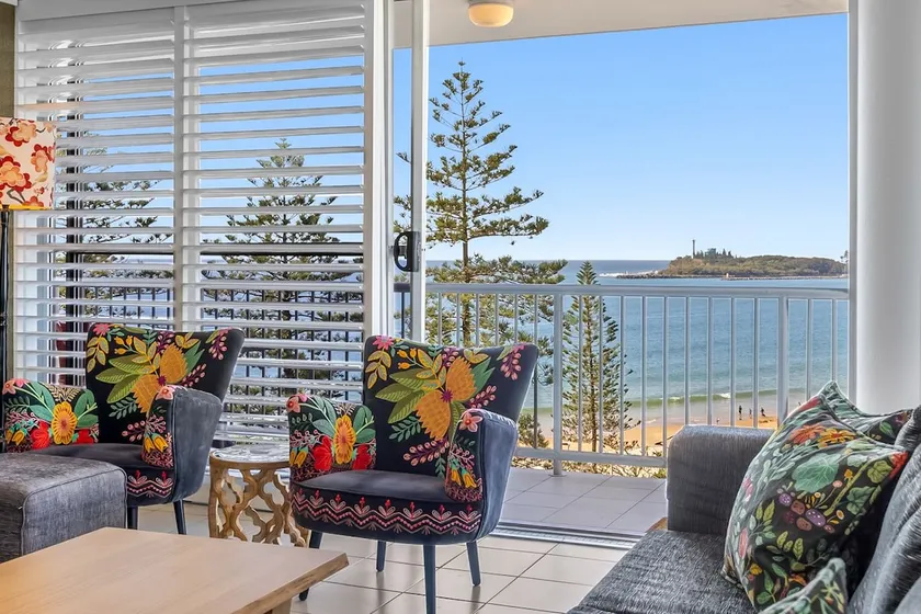 Syrenus 22 - Oceanview is on Mooloolaba Esplanade - Image 1