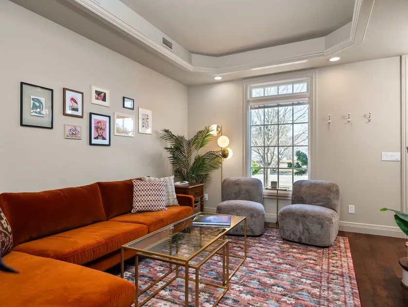 Urban Stay By The Bay: Downtown Pet-Friendly Home - Image 1