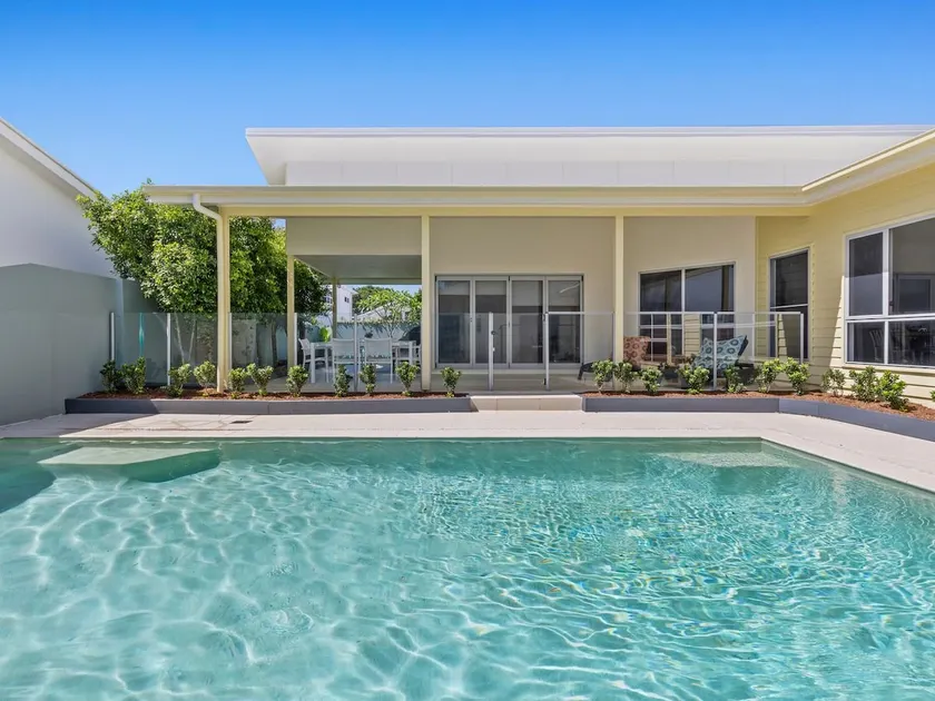 Splash House at Kingscliff - Pet Friendly with Pool - Image 1