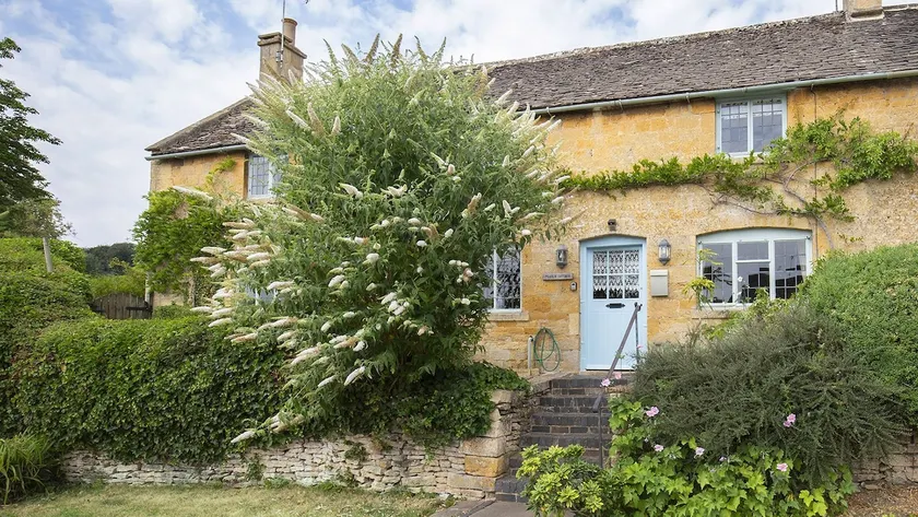 Pilgrim Cottage, Bourton-on-the-Hill, Cotswolds - Image 1