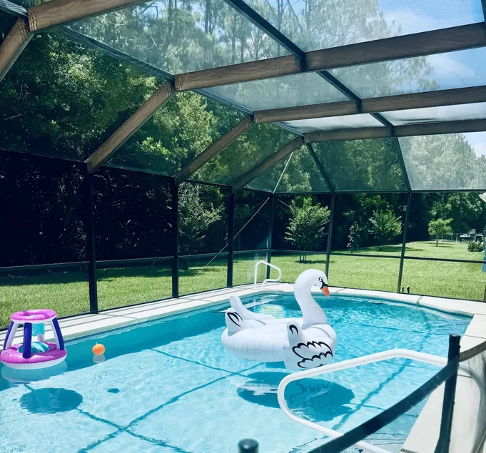 Beautiful Pool Home near the I95 Exit 284 - Image 1