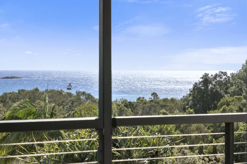 Cocomo | 3 Bedroom, 2 Bathroom, Sleeps 6 - Image 1