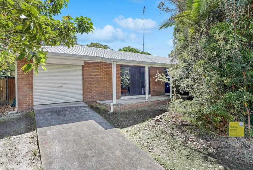 Lazy Days | 3 Bedroom, 2 Bathroom, Sleeps 6 - Image 1